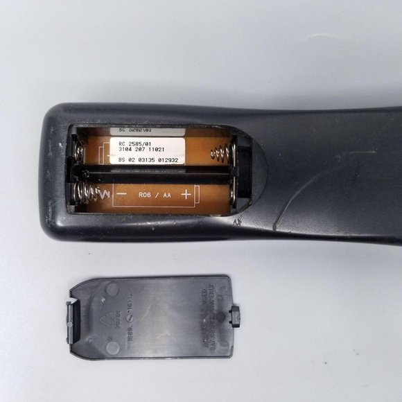 Philips DirecTV RC 2585/01 Remote Control Tested - Picture 7 of 7